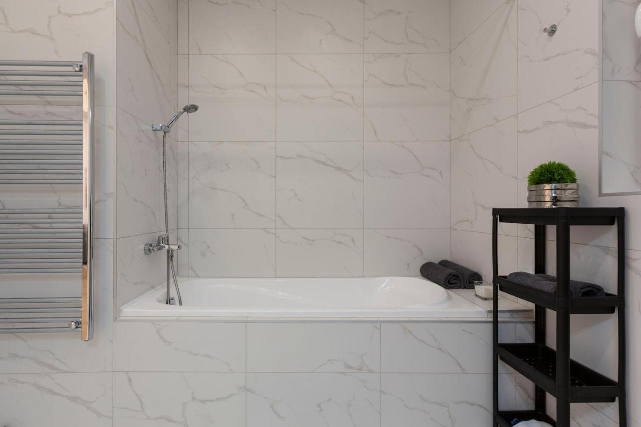 Appartement Exclusive Csengery In The Heart Of